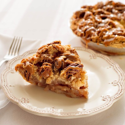 Leland Apple Crumb Pie with Caramel & Pecans
